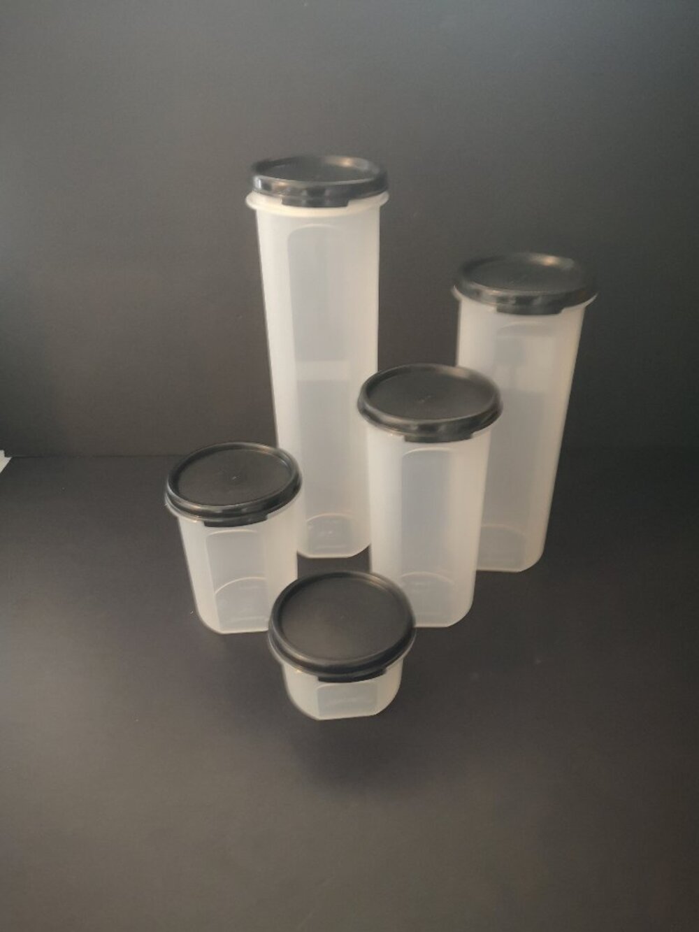 Tupperware Set of 5 Modular Mates Round Stackable & Pour Clear w/ Black Seals
